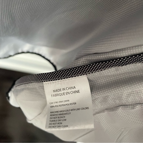 Men’s Windbreaker by Diadora - Picture 10 of 10